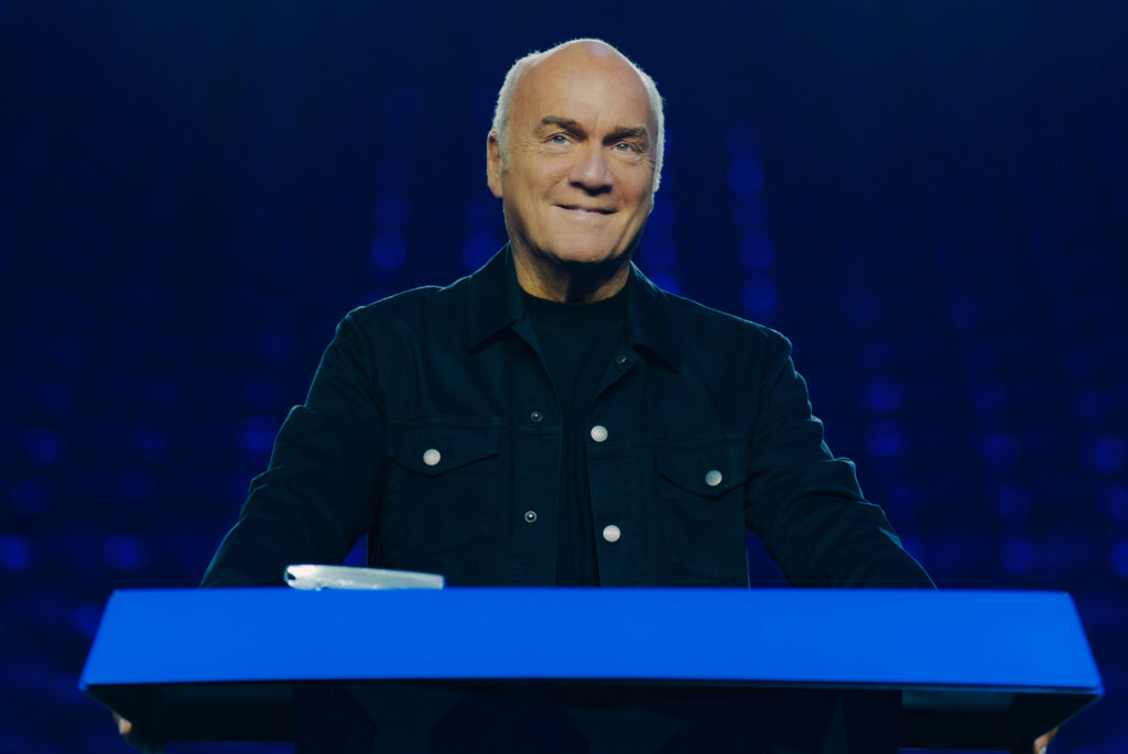 greg laurie speaks at utah harvest crusade